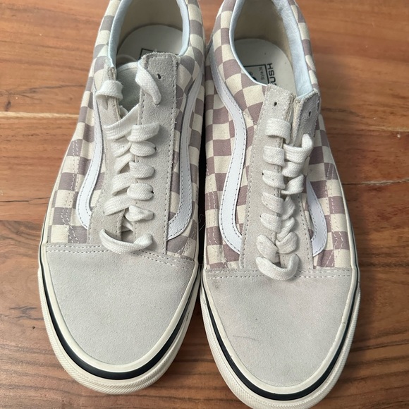 Checkered vans - Picture 2 of 3